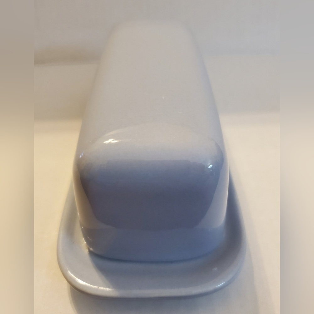 Vintage Pfaltzgraff Yorktowne/Aura Stoneware Butter Dish & Lid #028